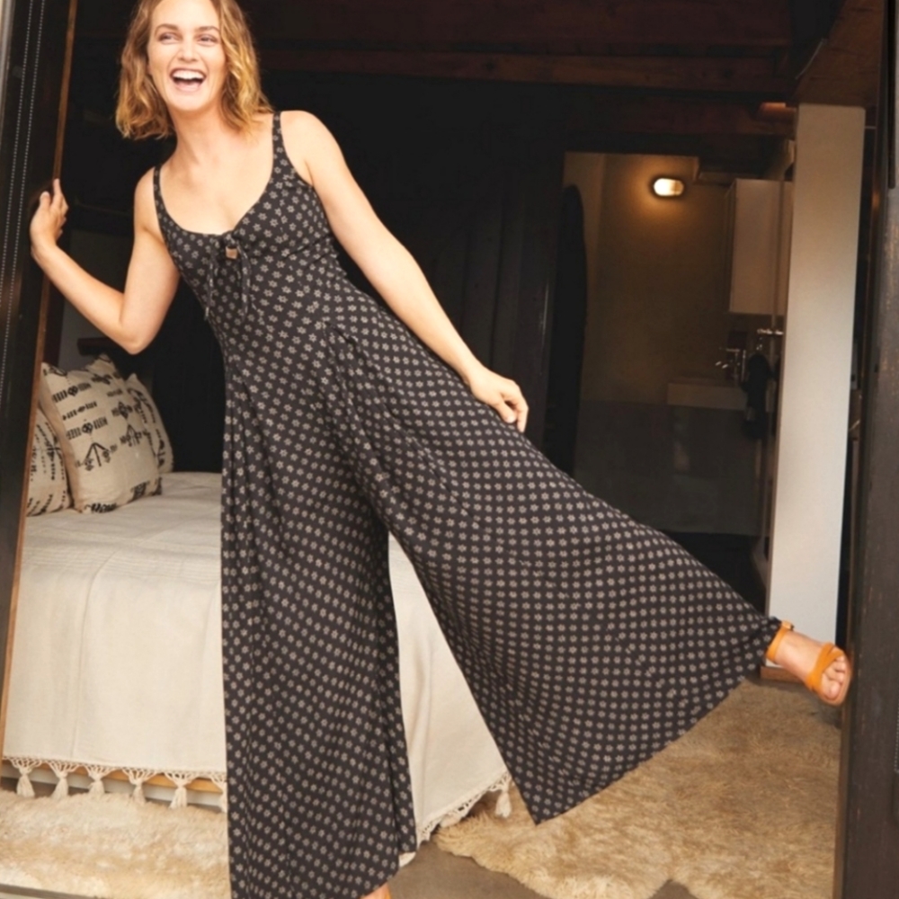 Christy Dawn Leighton Jumper Starflower small